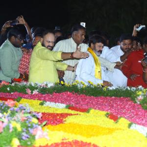 Jr Ntr and Balakrishna Visits NTR Ghat