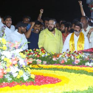 Jr Ntr and Balakrishna Visits NTR Ghat