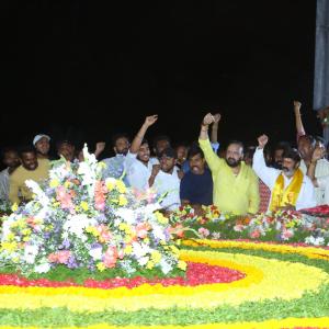 Jr Ntr and Balakrishna Visits NTR Ghat