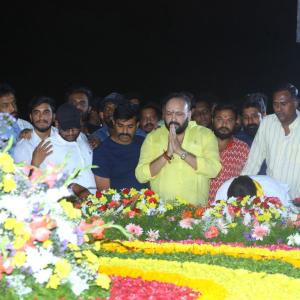 Jr Ntr and Balakrishna Visits NTR Ghat