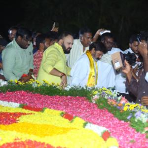 Jr Ntr and Balakrishna Visits NTR Ghat