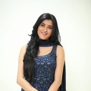 Actress Geethika Tiwary Latest Photos
