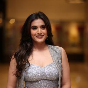 Actress Divyansha Kaushik Latest Photos