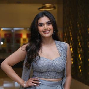Actress Divyansha Kaushik Latest Photos
