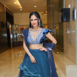 Actress Sanya Thakur Latest photos