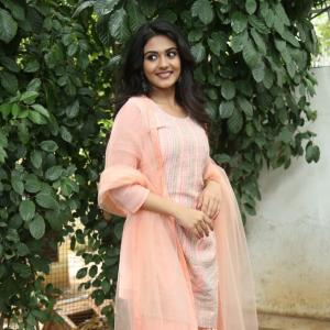 Actress Nayan Sarika Latest Photos