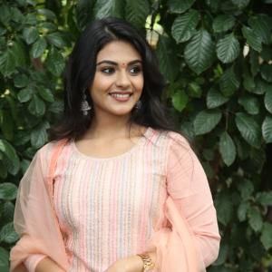 Actress Nayan Sarika Latest Photos