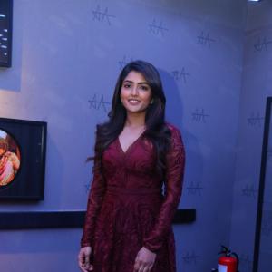 Actress Eesha Rebba Latest Photos