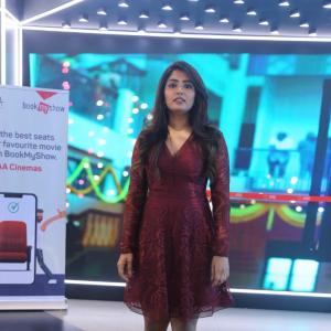 Actress Eesha Rebba Latest Photos