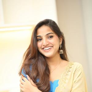 Actress Pranavi Manukonda Latest Photos