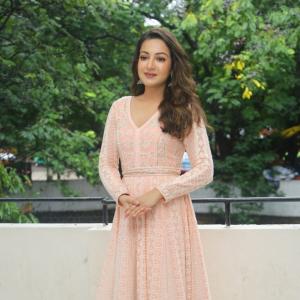 Actress Catherine Tresa Latest Photos