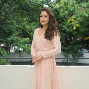 Actress Catherine Tresa Latest Photos