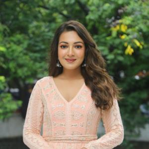 Actress Catherine Tresa Latest Photos