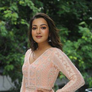 Actress Catherine Tresa Latest Photos