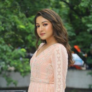 Actress Catherine Tresa Latest Photos