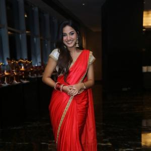 Actress Pranavi Manukonda Latest Photos