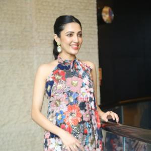 Actress Neha Shetty Latest Photos