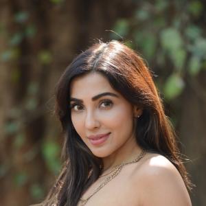 Actress Parvati Nair Latest Photos