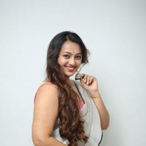 Actress Ester Noroha Latest Photos