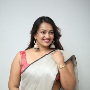 Actress Ester Noroha Latest Photos