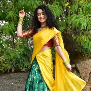 Actress Apsara Rani latest Photos