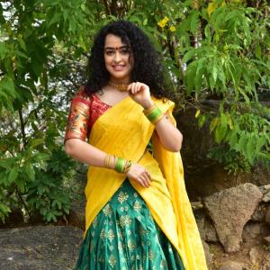 Actress Apsara Rani latest Photos