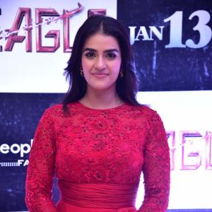 Actress Kavya Thapar Latest Photos