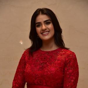 Actress Kavya Thapar Latest Photos