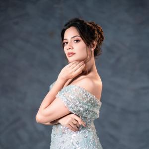 Actrss Aishwarya Dutta Latest Photos