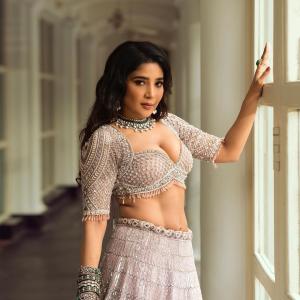 Actress Sakshi Agarwal Latest Photos