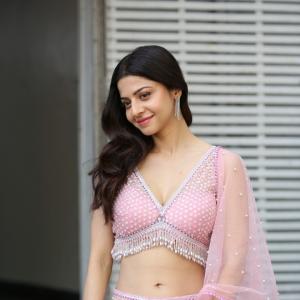 Actress Vedhika Latest Photos