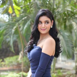 Actress Neha Solanki Latest Photos