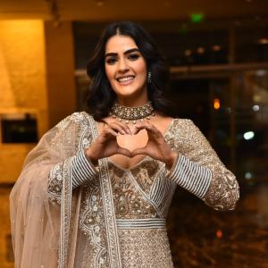 Actress Kavya Thapar Latest Photos