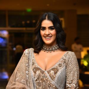 Actress Kavya Thapar Latest Photos