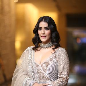 Actress Kavya Thapar Latest Photos