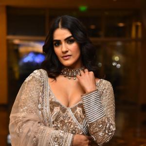 Actress Kavya Thapar Latest Photos