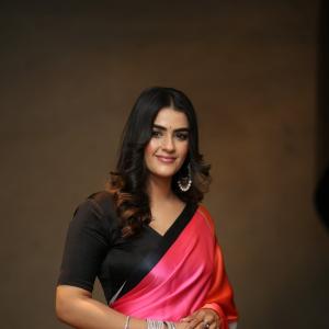 Actres Kavya Thapar Latest Photos