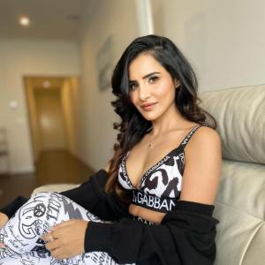 Actress Ashu Reddy Latest Photos