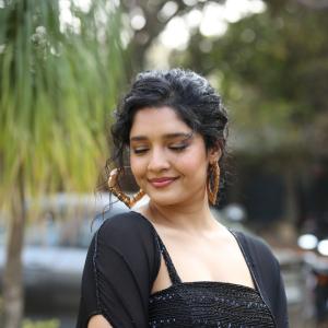 Actress Ritika Singh Latest Photos