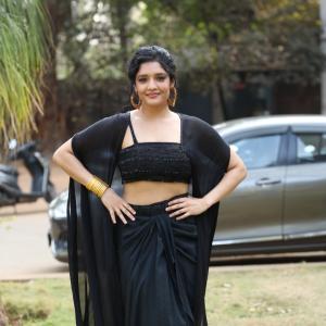 Actress Ritika Singh Latest Photos