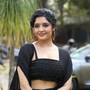 Actress Ritika Singh Latest Photos