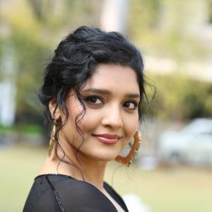 Actress Ritika Singh Latest Photos