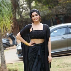 Actress Ritika Singh Latest Photos