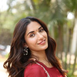 Actress Ruhani Sharma Latest Photos