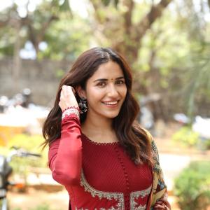 Actress Ruhani Sharma Latest Photos