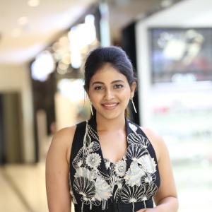 Actress Anjali Latest Photos