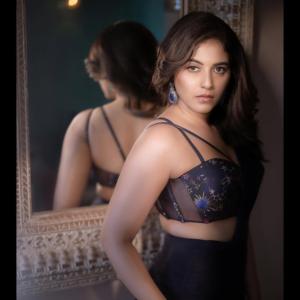 Actress Anjali Latest Photos