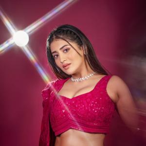 Actress Rashi Singh Latest Photos