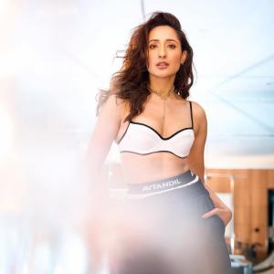 Actress Pragya Jaiswal Latest Photos