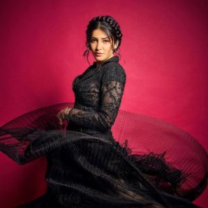 Actress Shruti Hassan Latest Photos